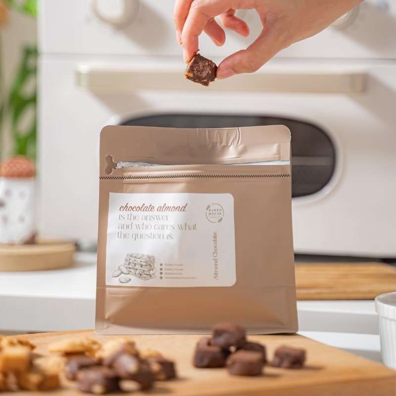 Almond Chocolate Cookies - Bakeo House