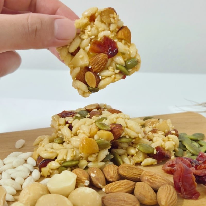 Nutty Crunchy Rice Bubble Box - 15 packs - Bakeo House