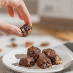 Almond Chocolate Cookies - Bakeo House