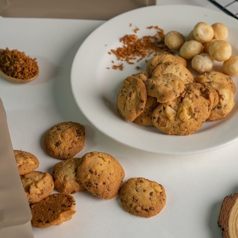 Macadamia Coconut Cookies Bottle - Bakeo House